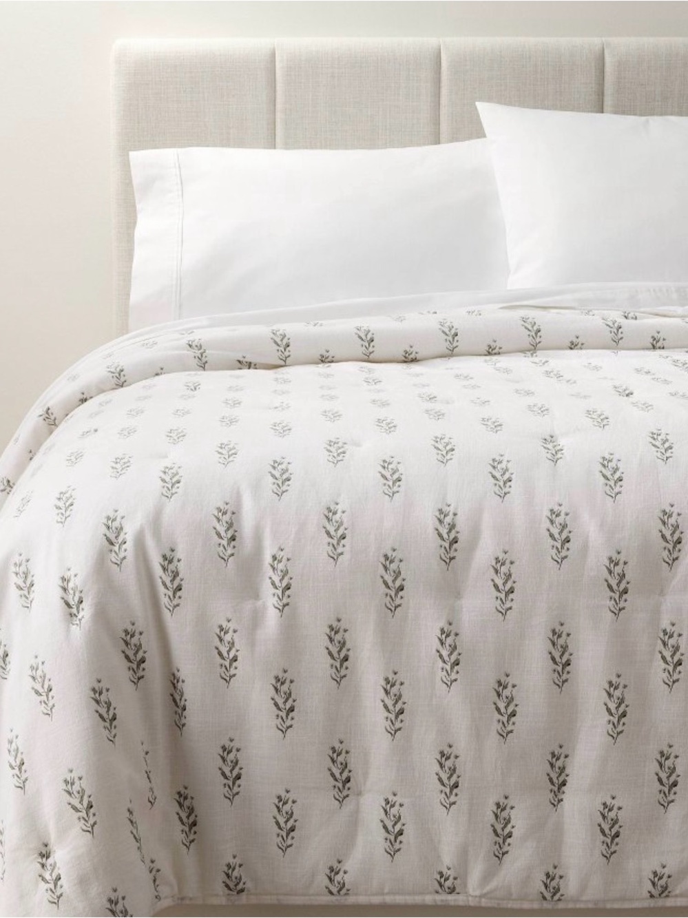 Threshold Studio Mcgee Floral Comforter